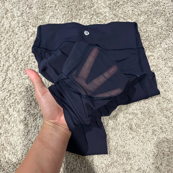 Lululemon Mesh back Legging - Picture 3 of 3